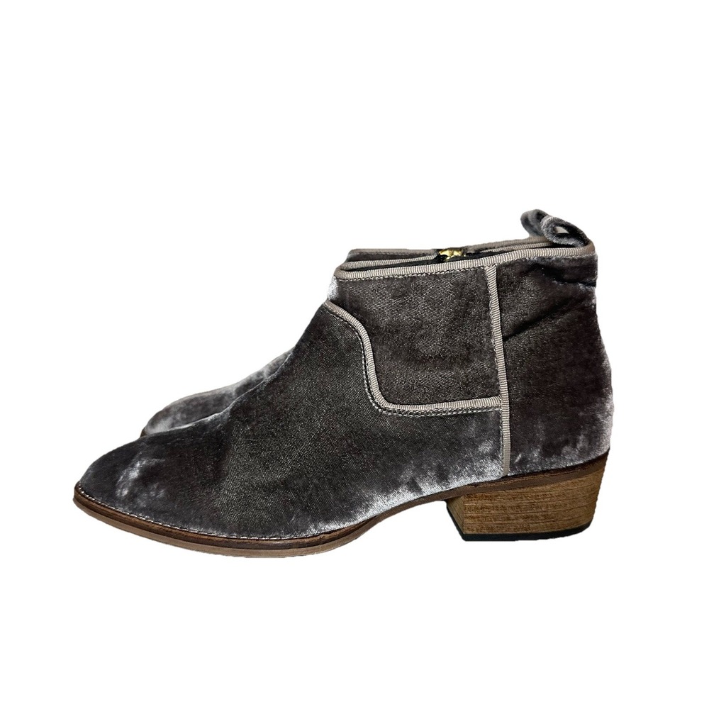 SixtySeven 67 Women's US 7.5 EU 38 Grey Velvet Ankle Booties Boho Festival Spain